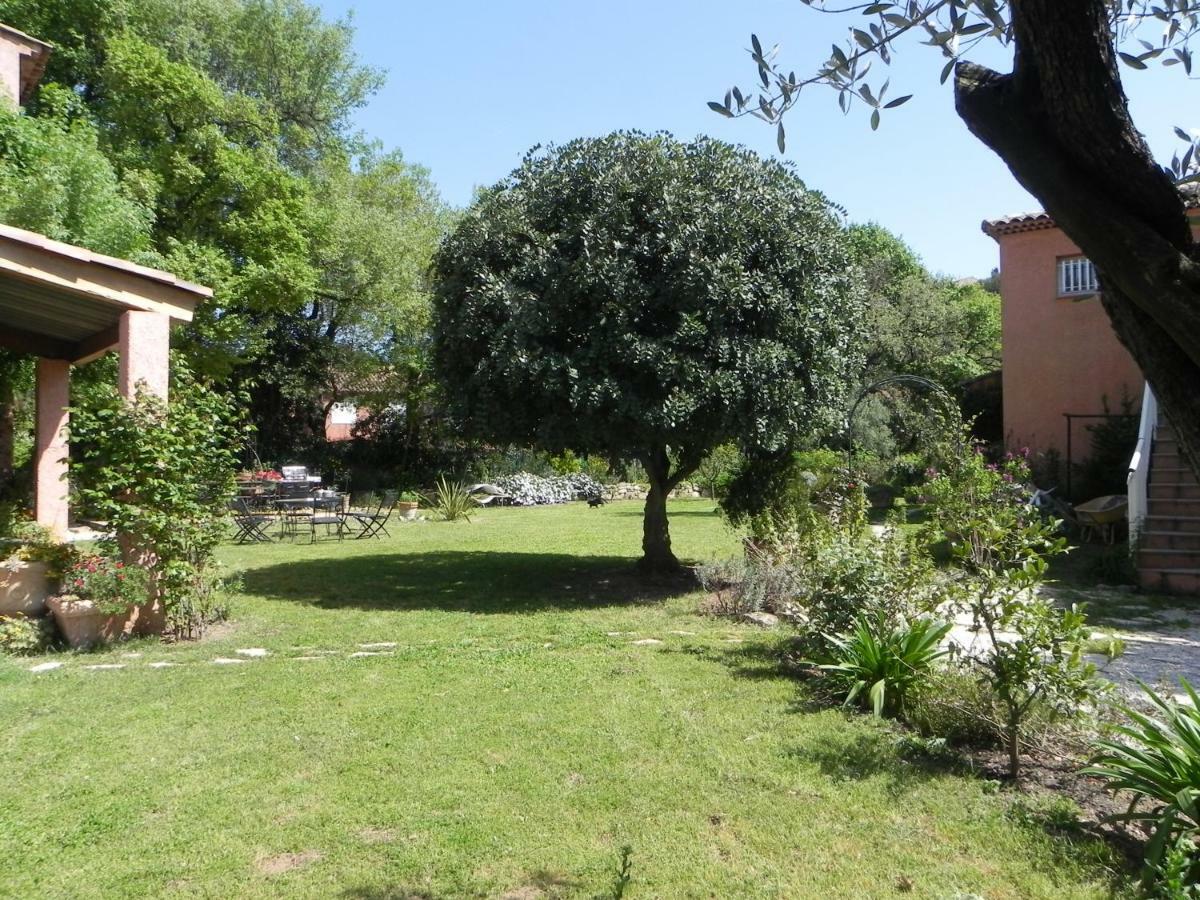 B&B Le Clos Des Vignes Saint Raphael Kültér fotó