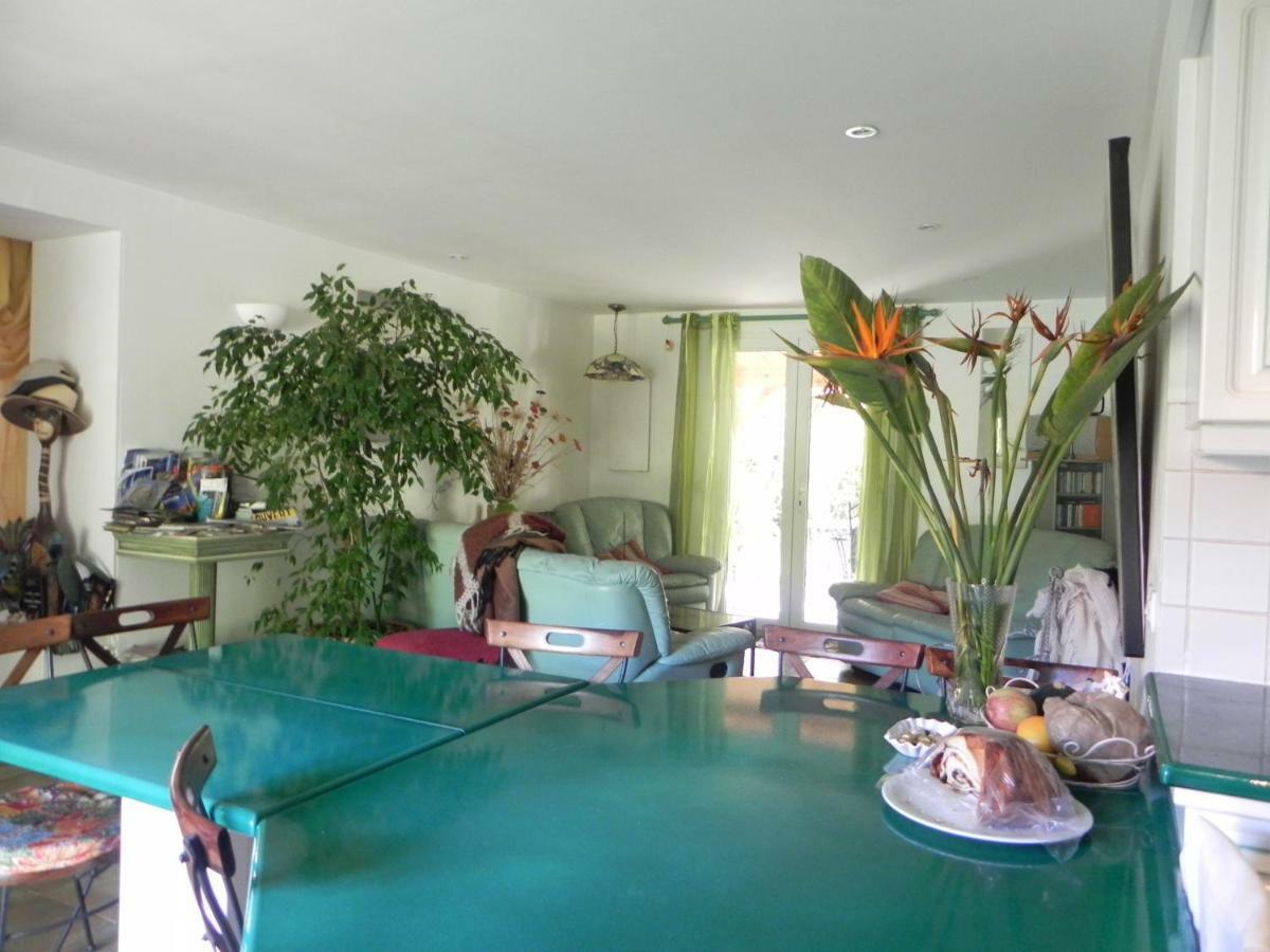 B&B Le Clos Des Vignes Saint Raphael Kültér fotó