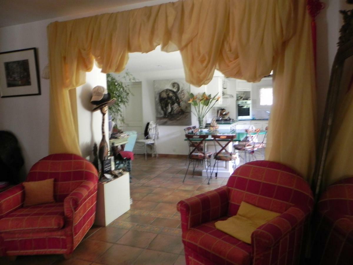 B&B Le Clos Des Vignes Saint Raphael Kültér fotó